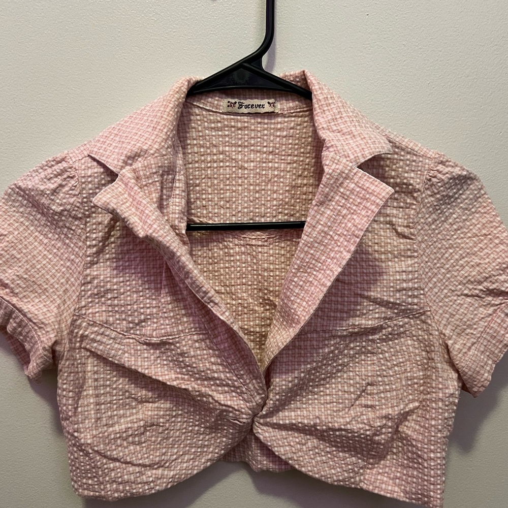 pink shirt